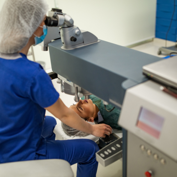 cirugía refractiva riesgos